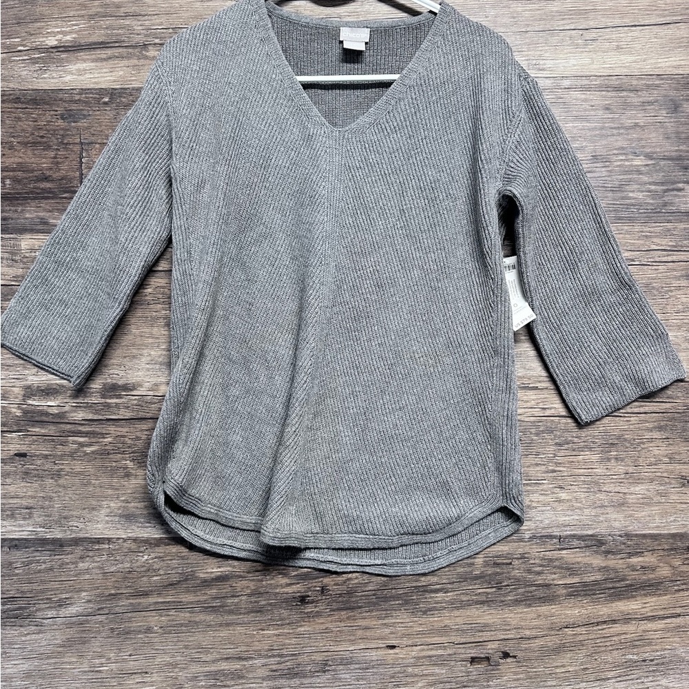 Chico's Gray Ribbed V-Neck Sweater Top